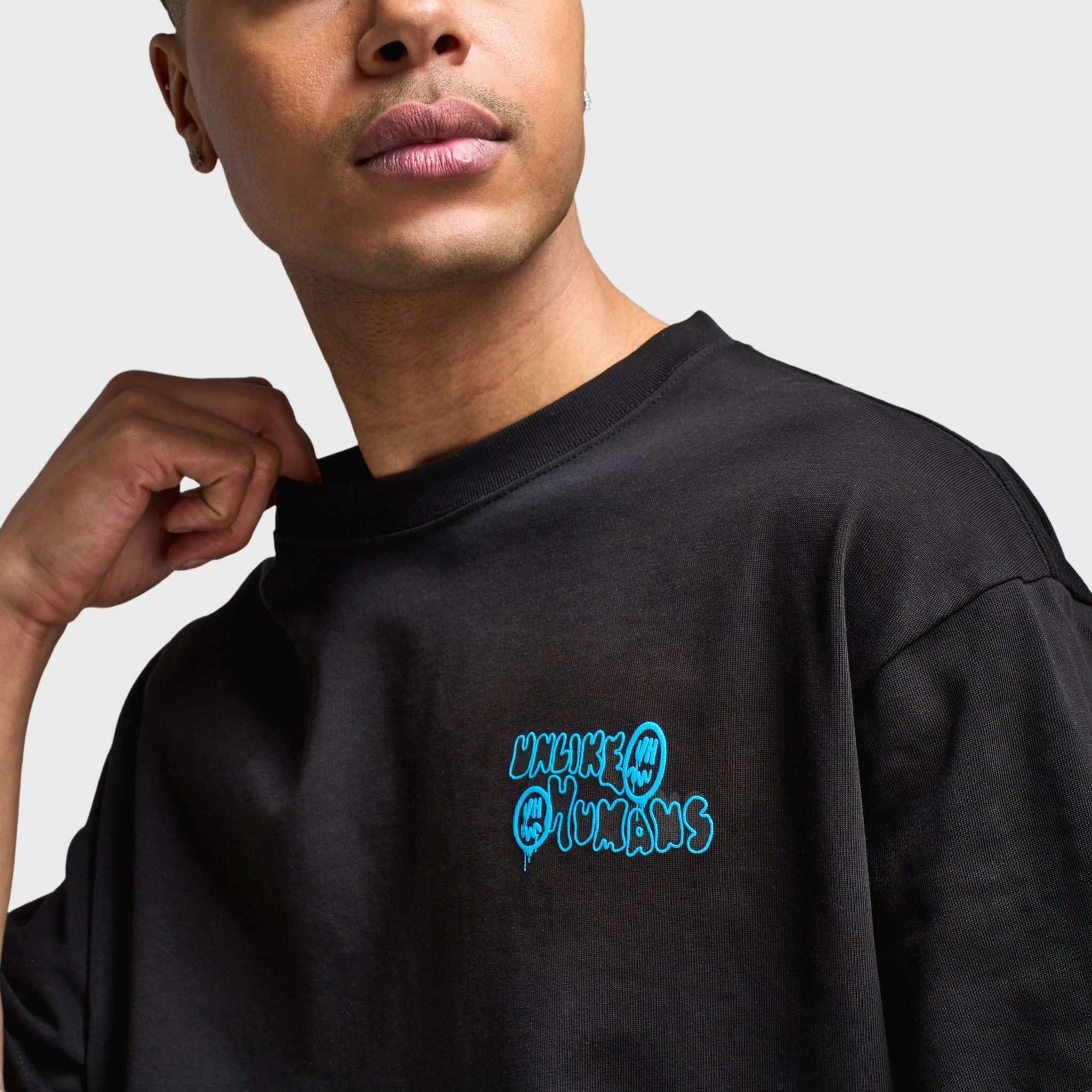 Unlike Humans Hindsight Graphic T-Shirt / Navy Modern Design Quick Release Vents