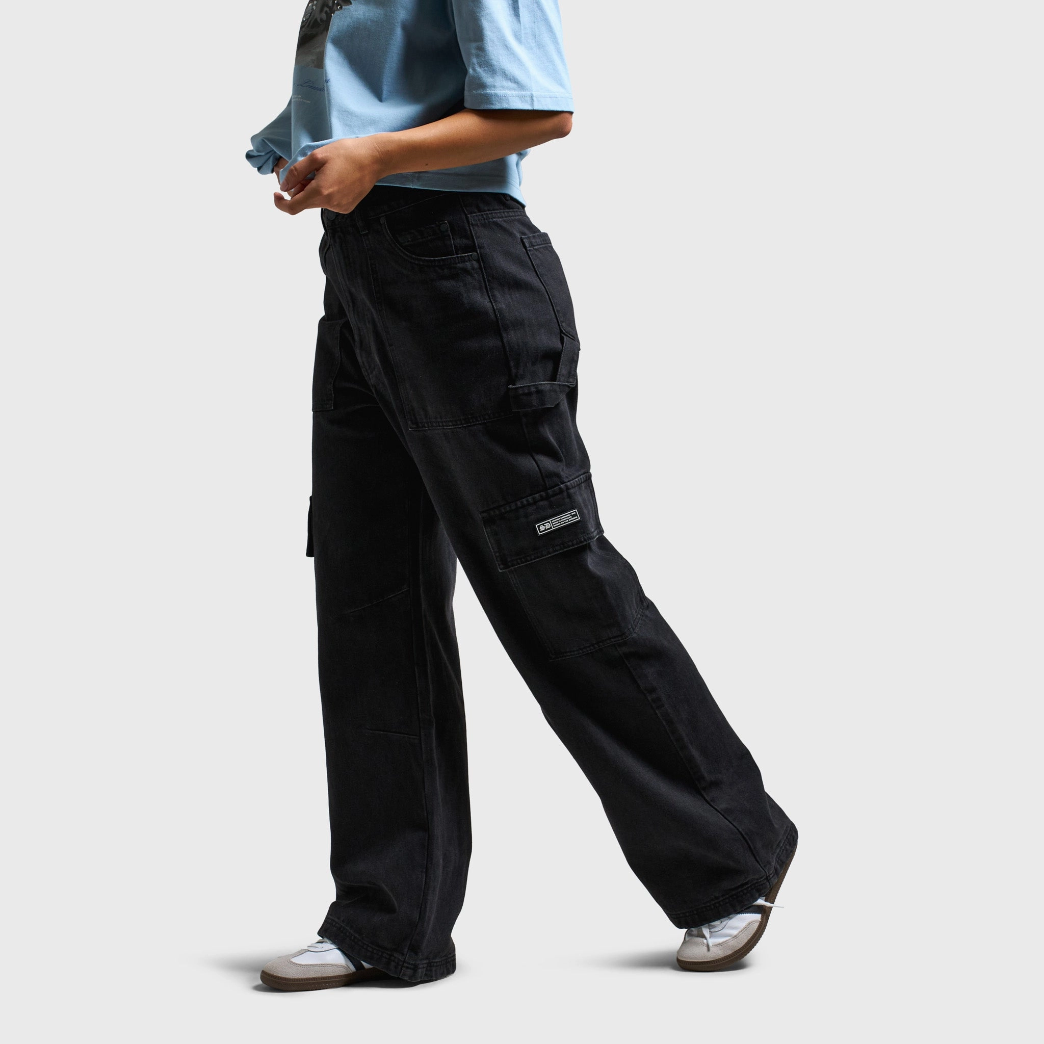 Rich Tone Supply & Demand Women's Cargo Jeans / Black