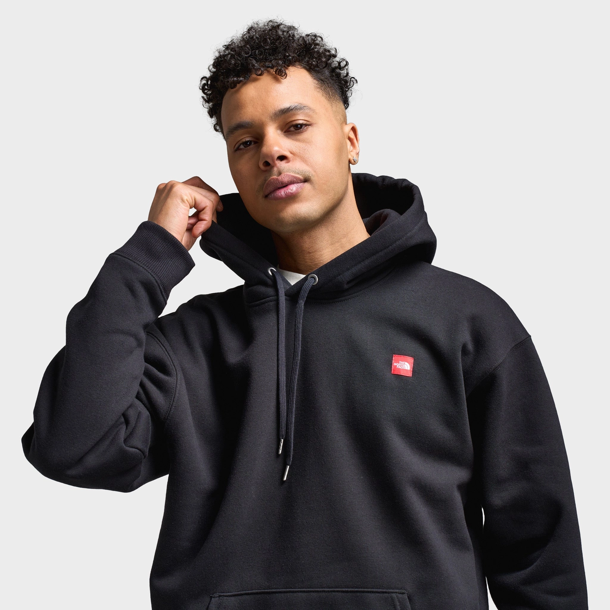 The North Face Red Box Aconcagua Heavyweight Hoodie / TNF Black Seamless Shoulder Construction
