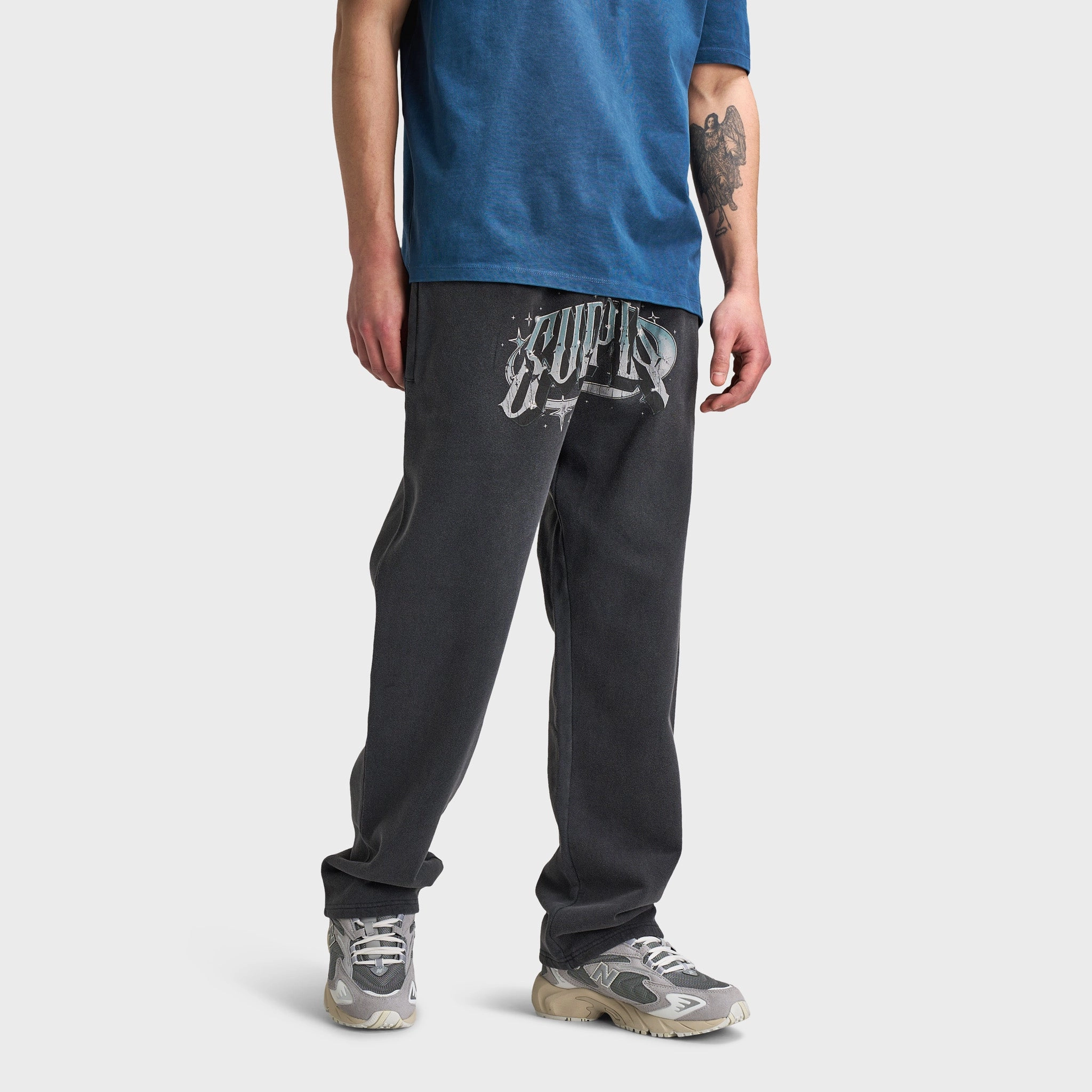 Thumbhole Cuff Design OdorResistant Blend Supply & Demand Chrome Star Pants / Washed Black
