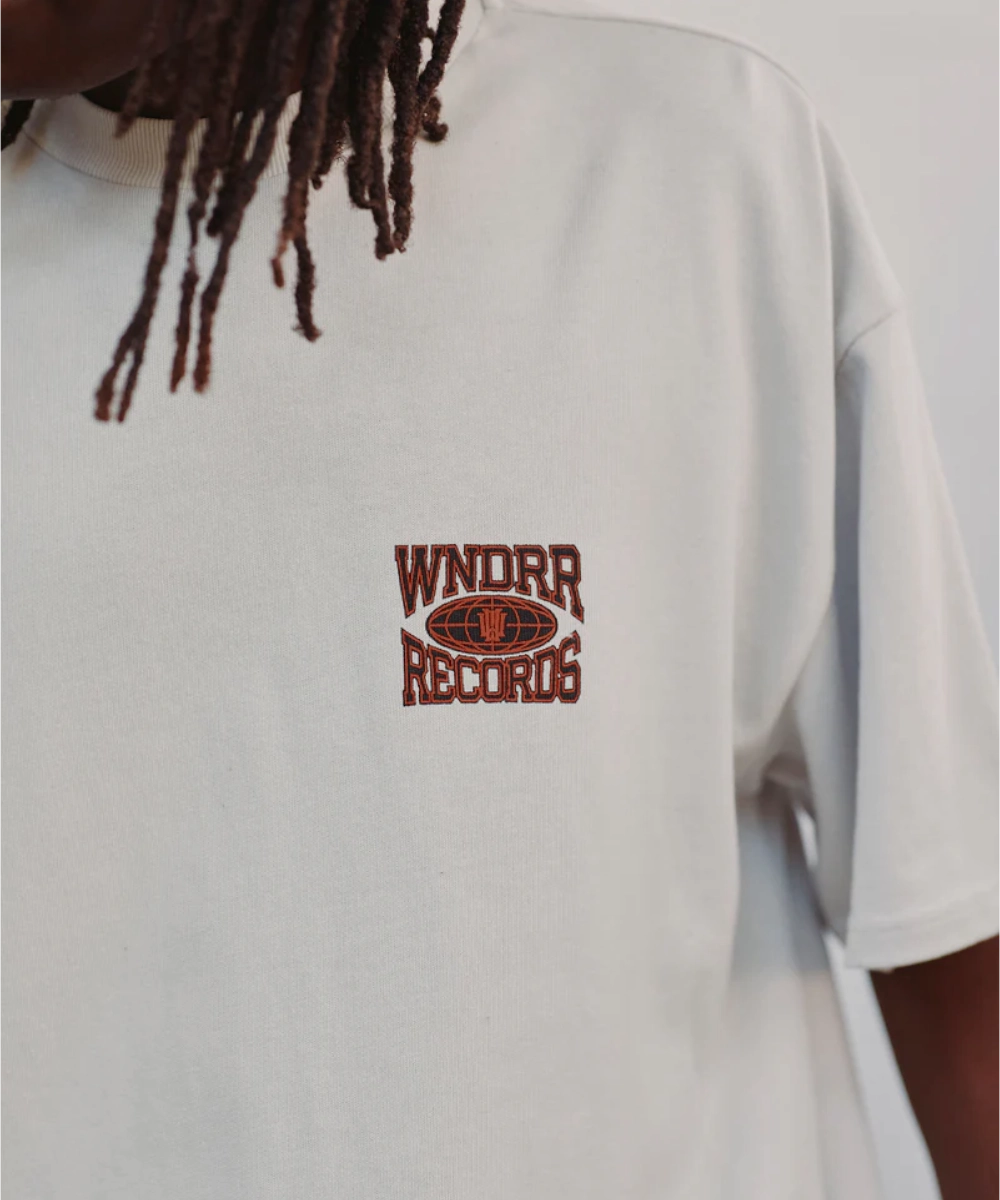 WNDRR Arc Heavy Weight Tee (Oyster) Wide Glow Luxury Touch
