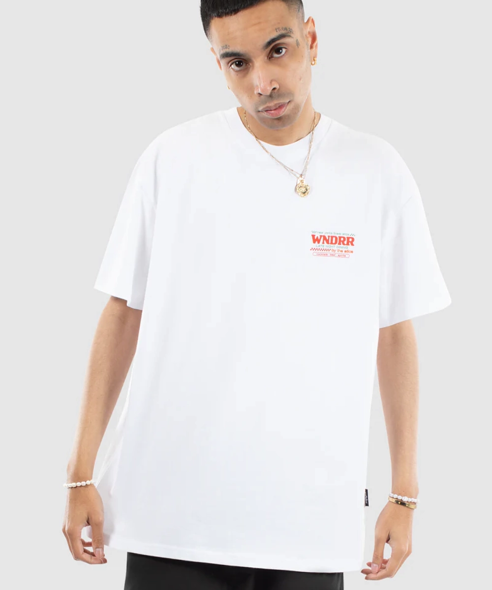 Seamless transition WNDRR Finest Slice Box Fit Tee (White)