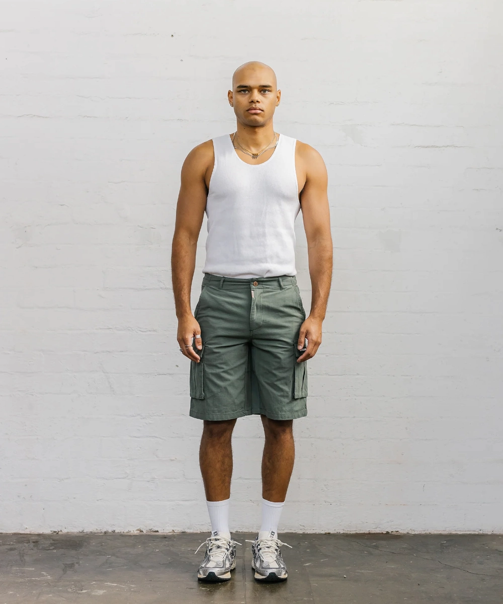 AntiOdor Fabric Adjustable Drawcord WNDRR Hijack Cargo Short (Dark Green)