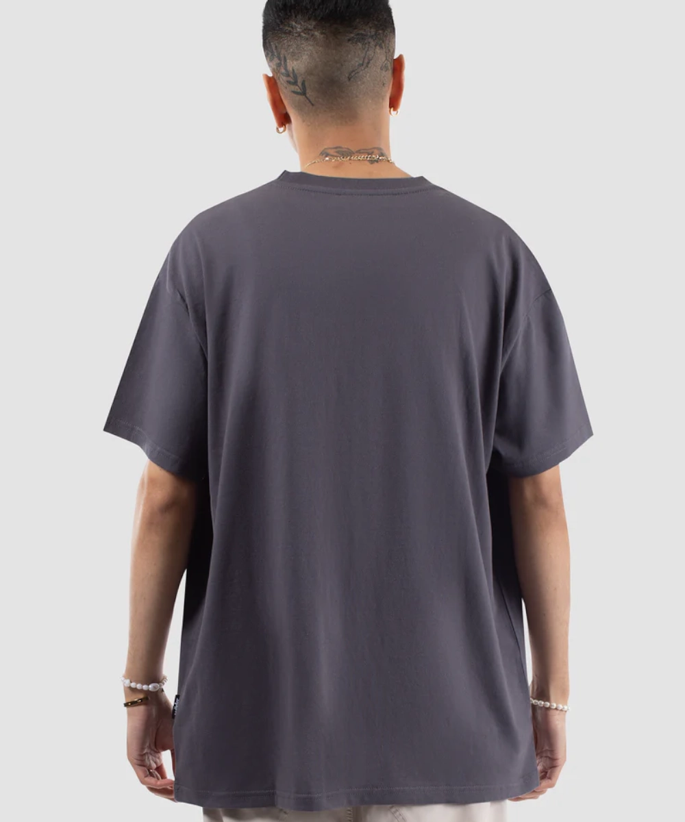 ComfortStretch WNDRR Italic Box Fit Tee (Charcoal)