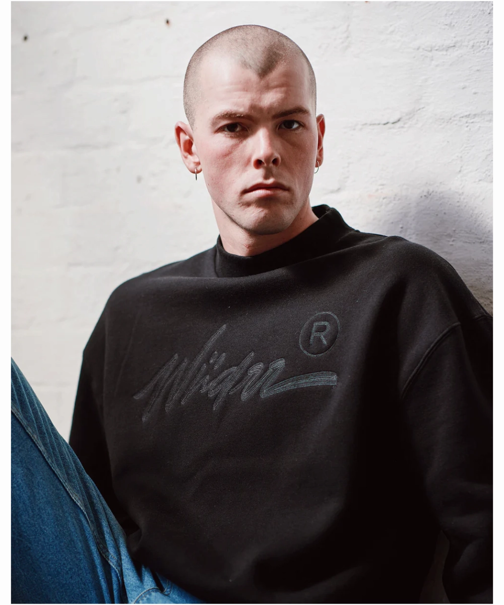 Pure Fit Fairy Core WNDRR Link Crew Sweat (Black)