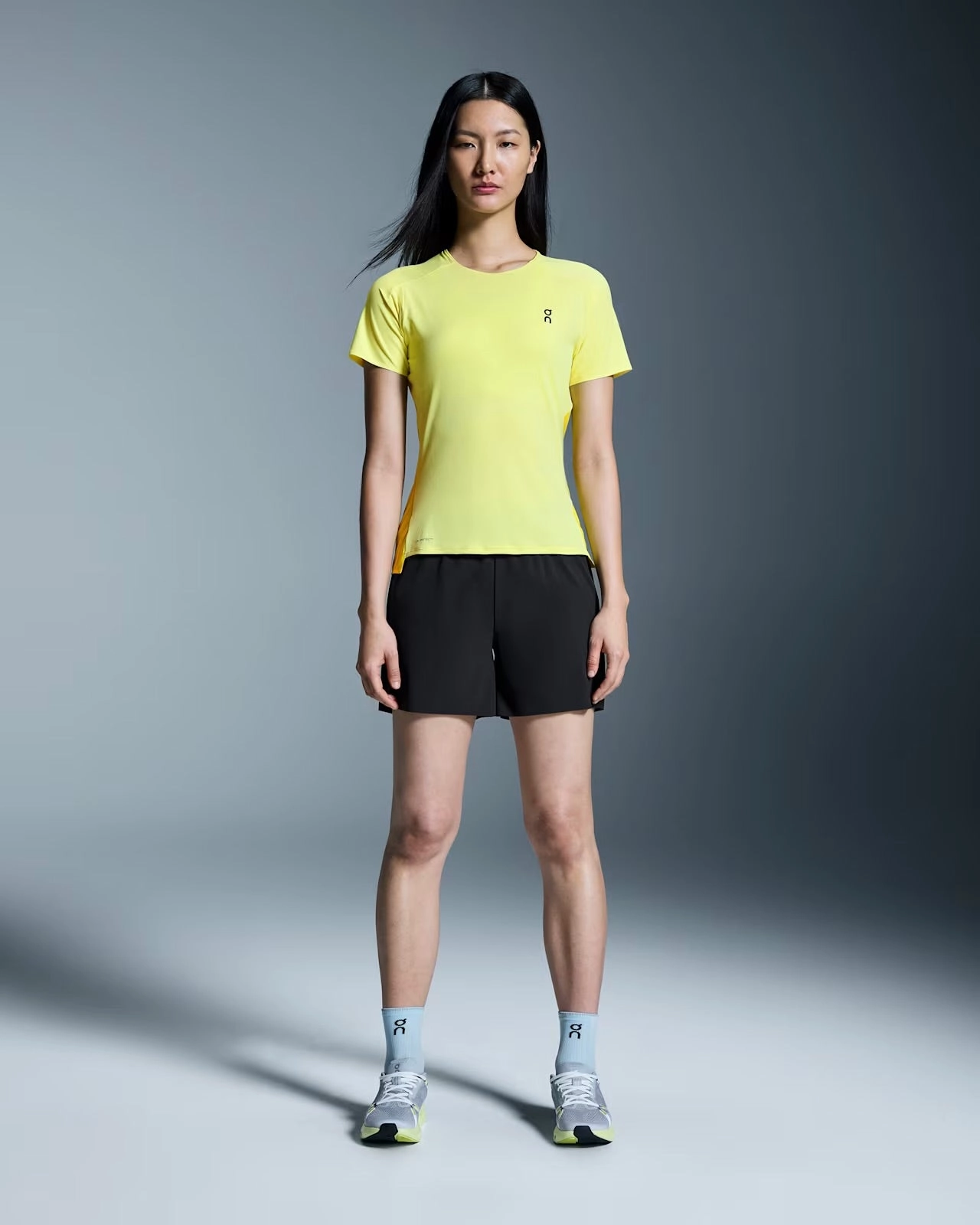 Women's Performance T Stretch waistband Breathable mesh lining