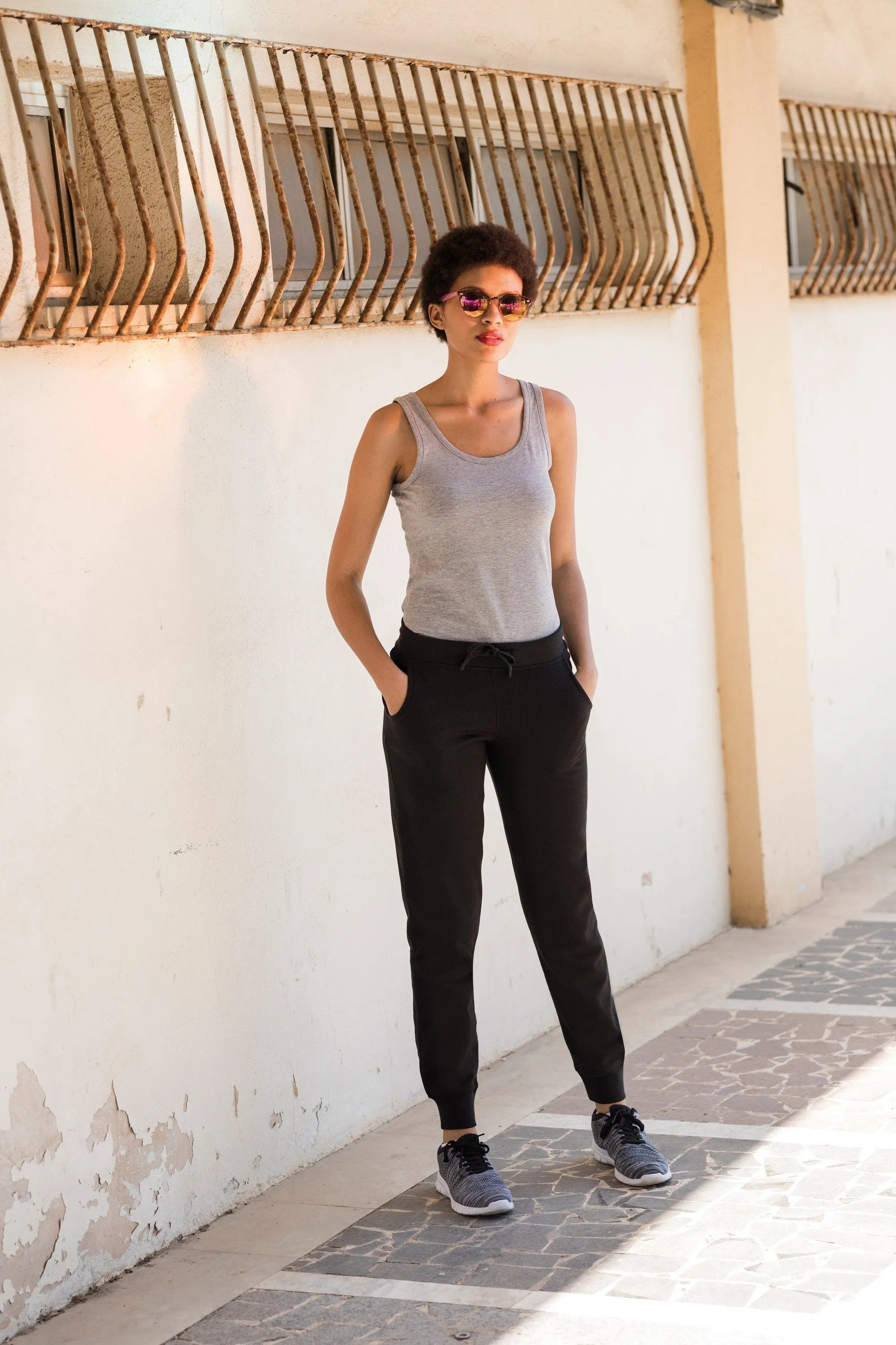 Women's Slim Cuffed Jogger | BLACK Layer Safe Winter Fit
